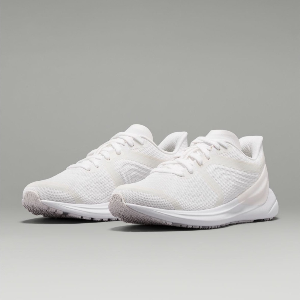 *Right shoe only* lululemon womens white Blissfeel 2 Sneakers Running Shoes 7.5